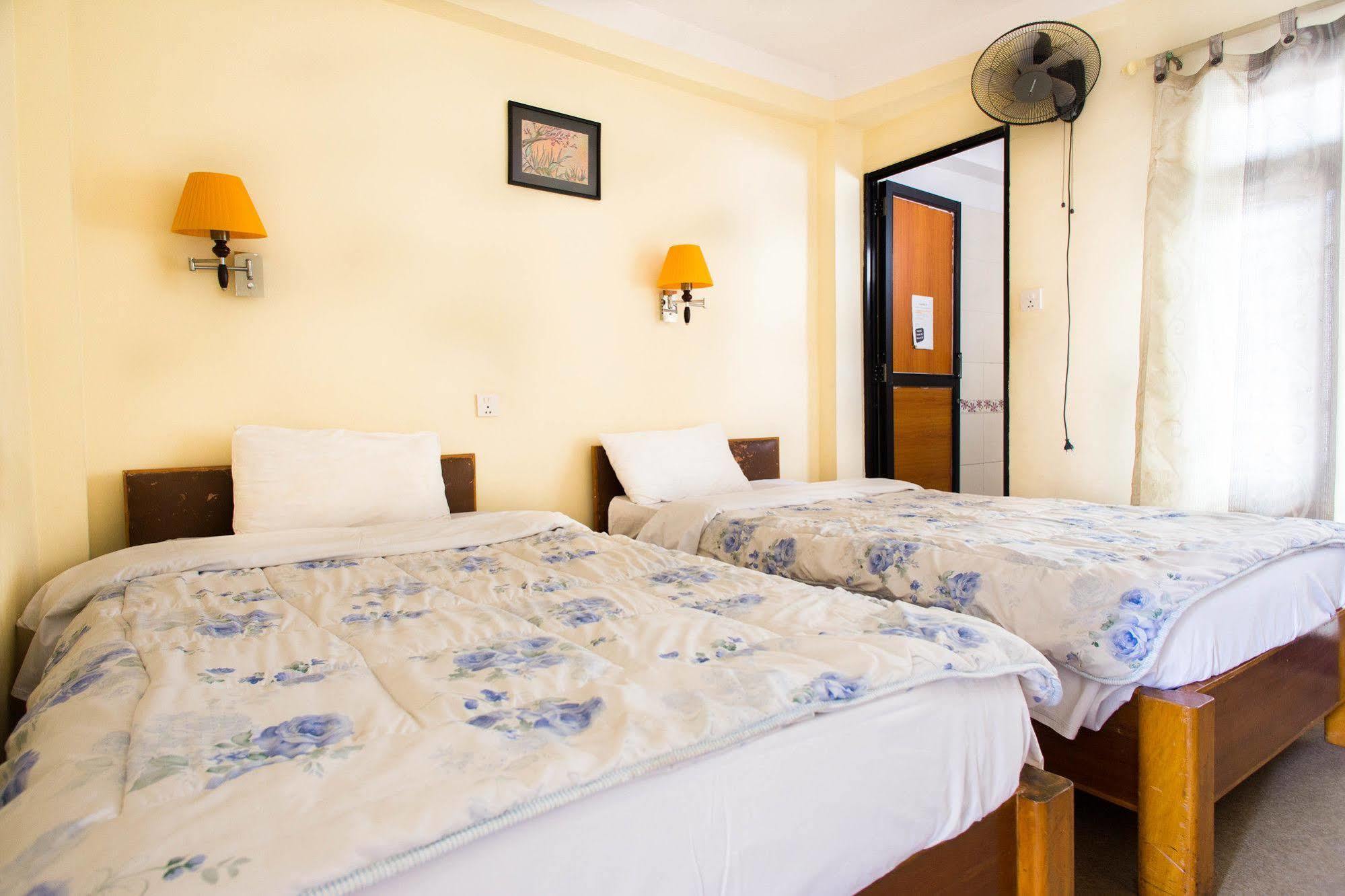Hotel Lotus Buddha Inn Kathmandu Exterior photo
